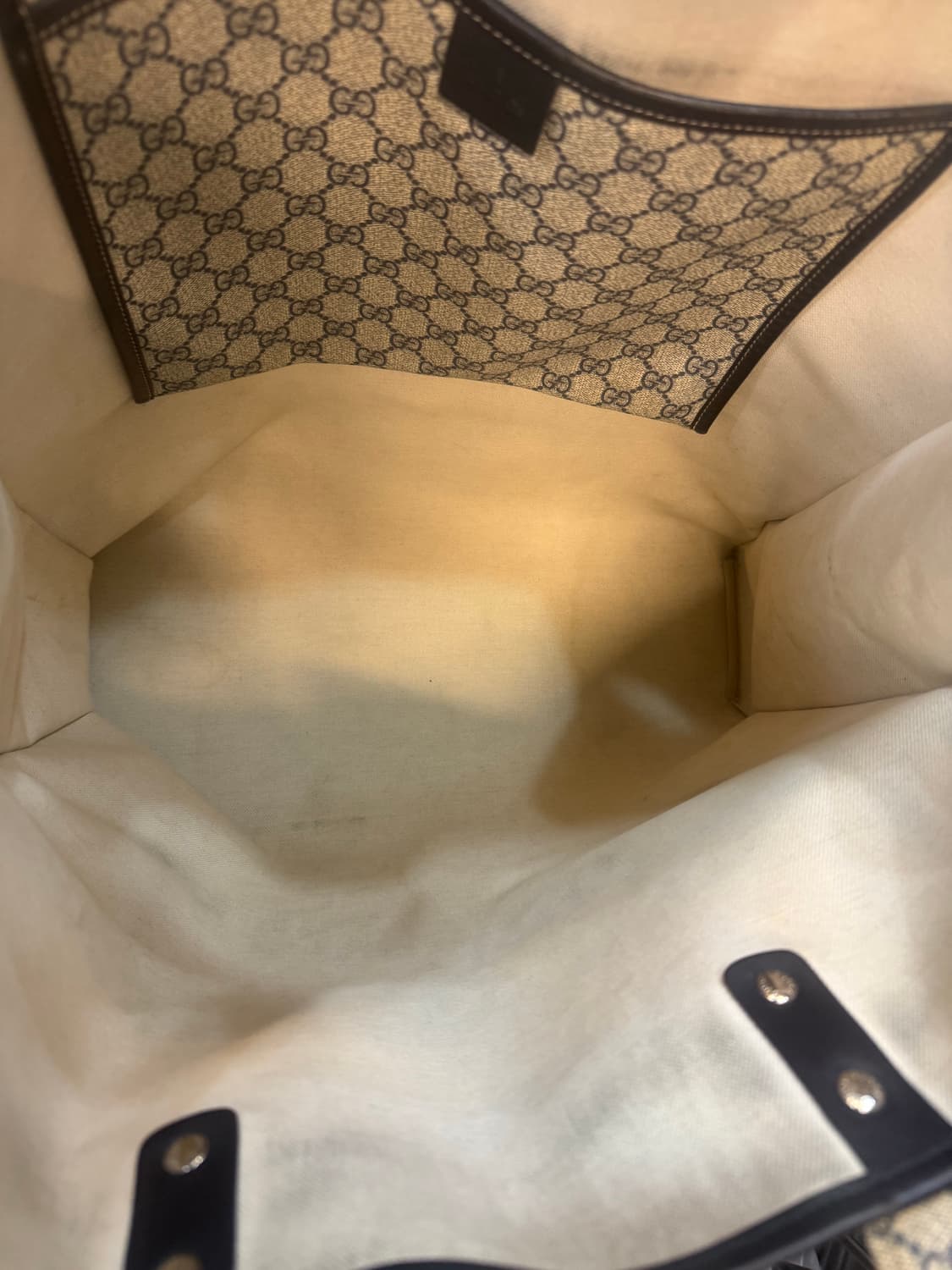 정품 구찌 수프림 카바스 여행용 토트백 팝니다 상품이미지7