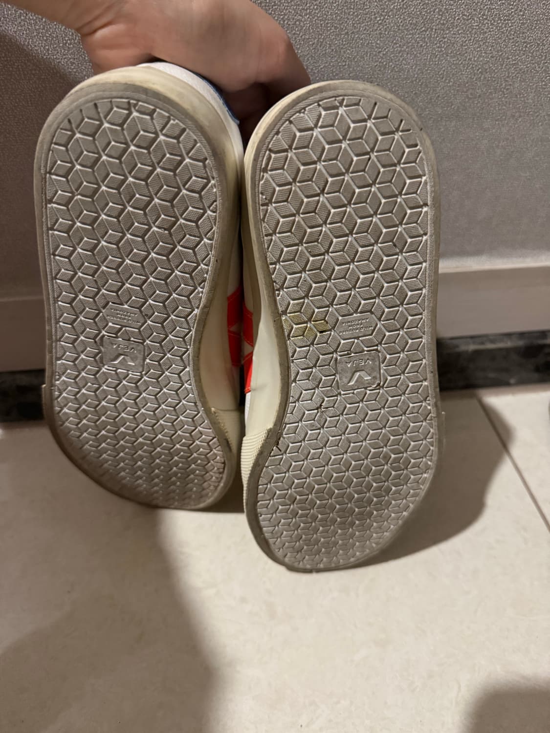 Veja 베자 캄포 스니커즈 240 상품이미지4