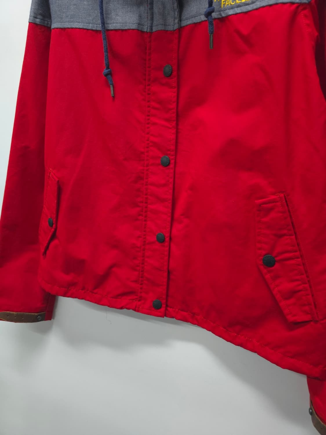 ​노스페이스 여성 배색 후드 바람막이 자켓 (55~55반) 상품이미지3