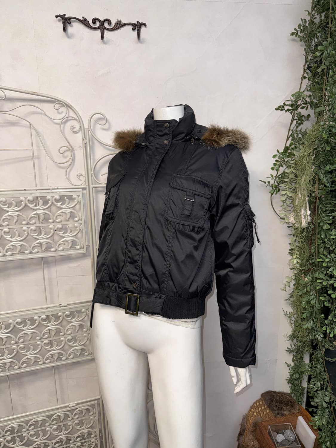 Calvin Klein black fur trimming bomber 상품이미지9
