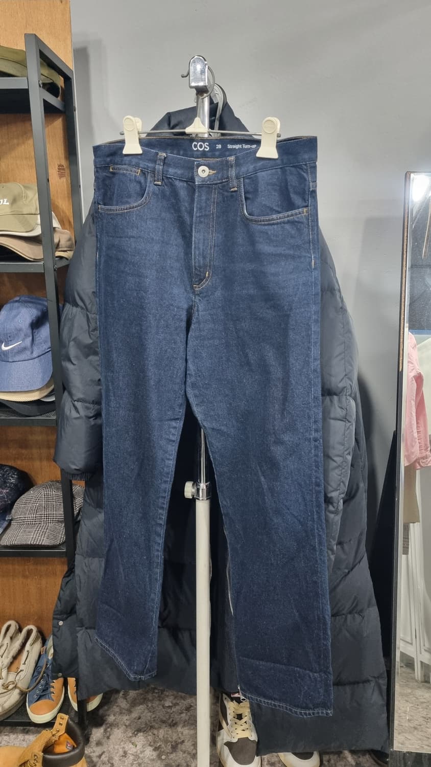 코스cos 레이디 스트레이트 턴업 데님팬츠 28size 상태10/9 상품이미지1