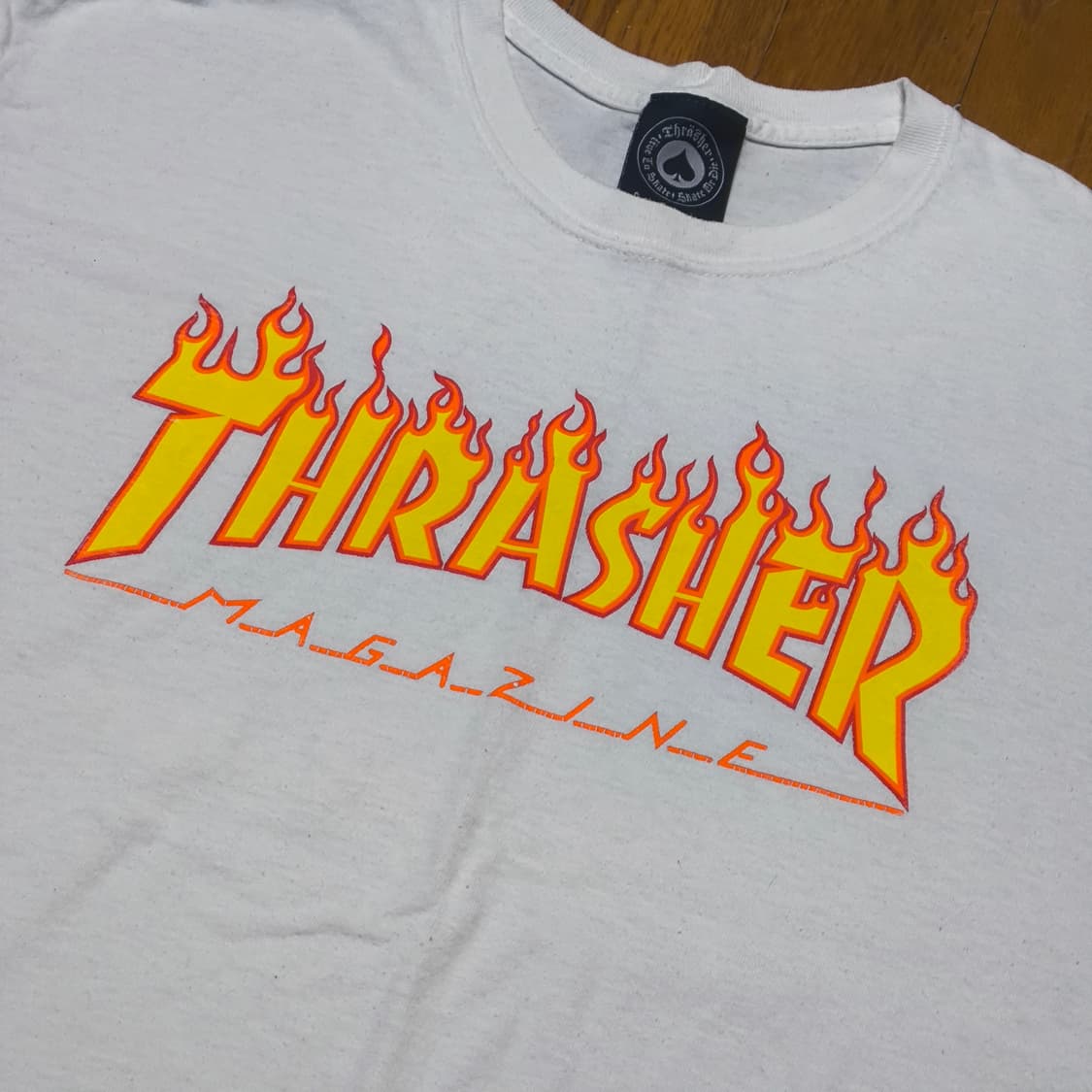 [L] 트래셔(THRASHER) 불꽃 로고 티셔츠 상품이미지1