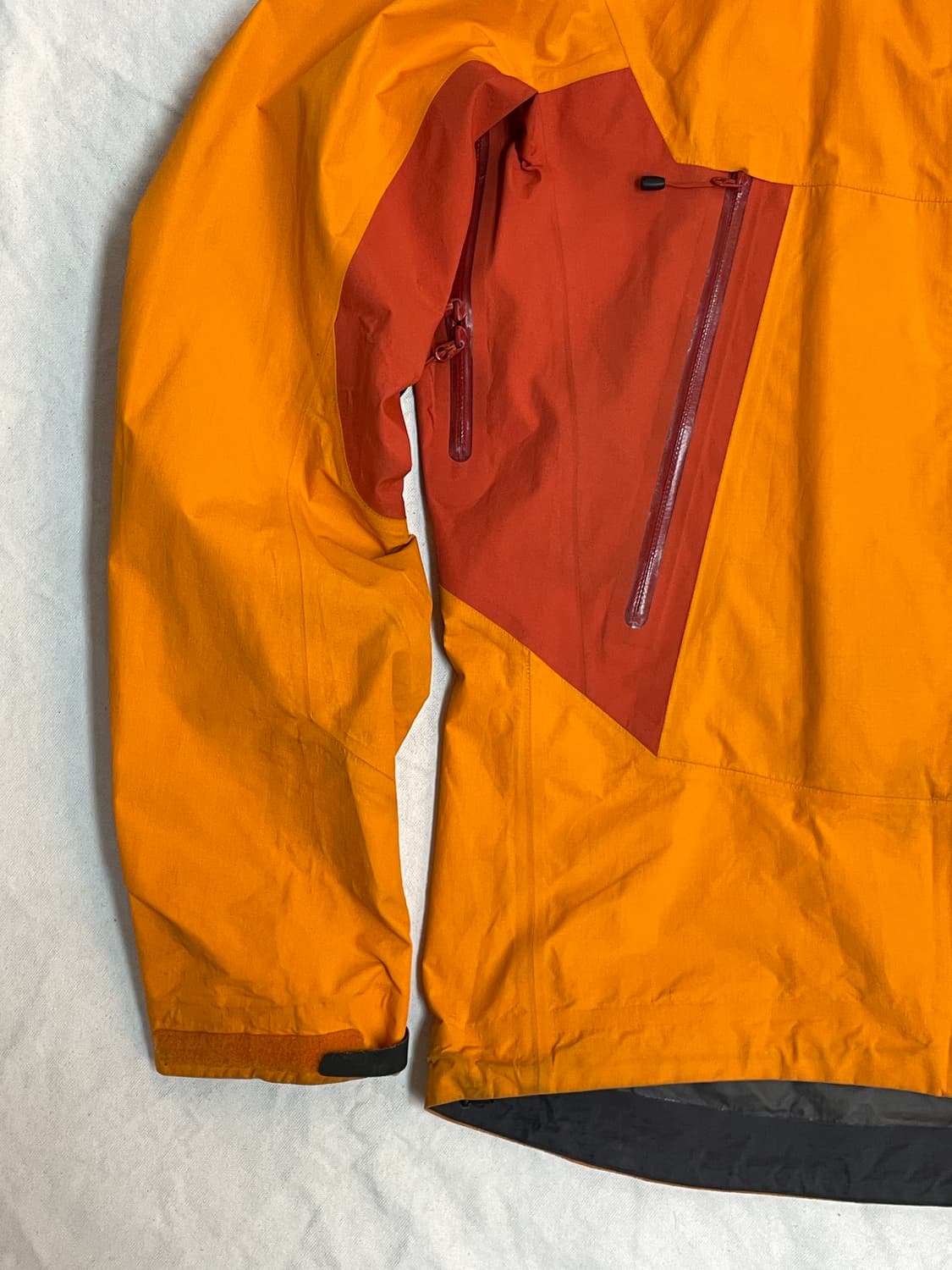 아크테릭스 윈드브레이커 상품이미지4