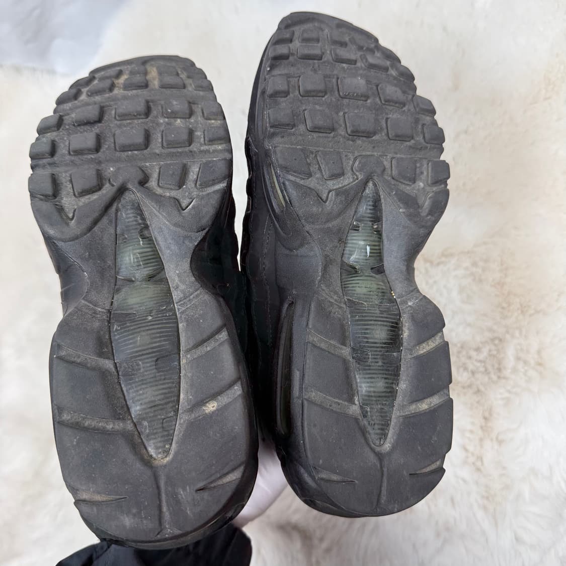 (240) 나이키 에어맥스 95 트리플 블랙 상품이미지7