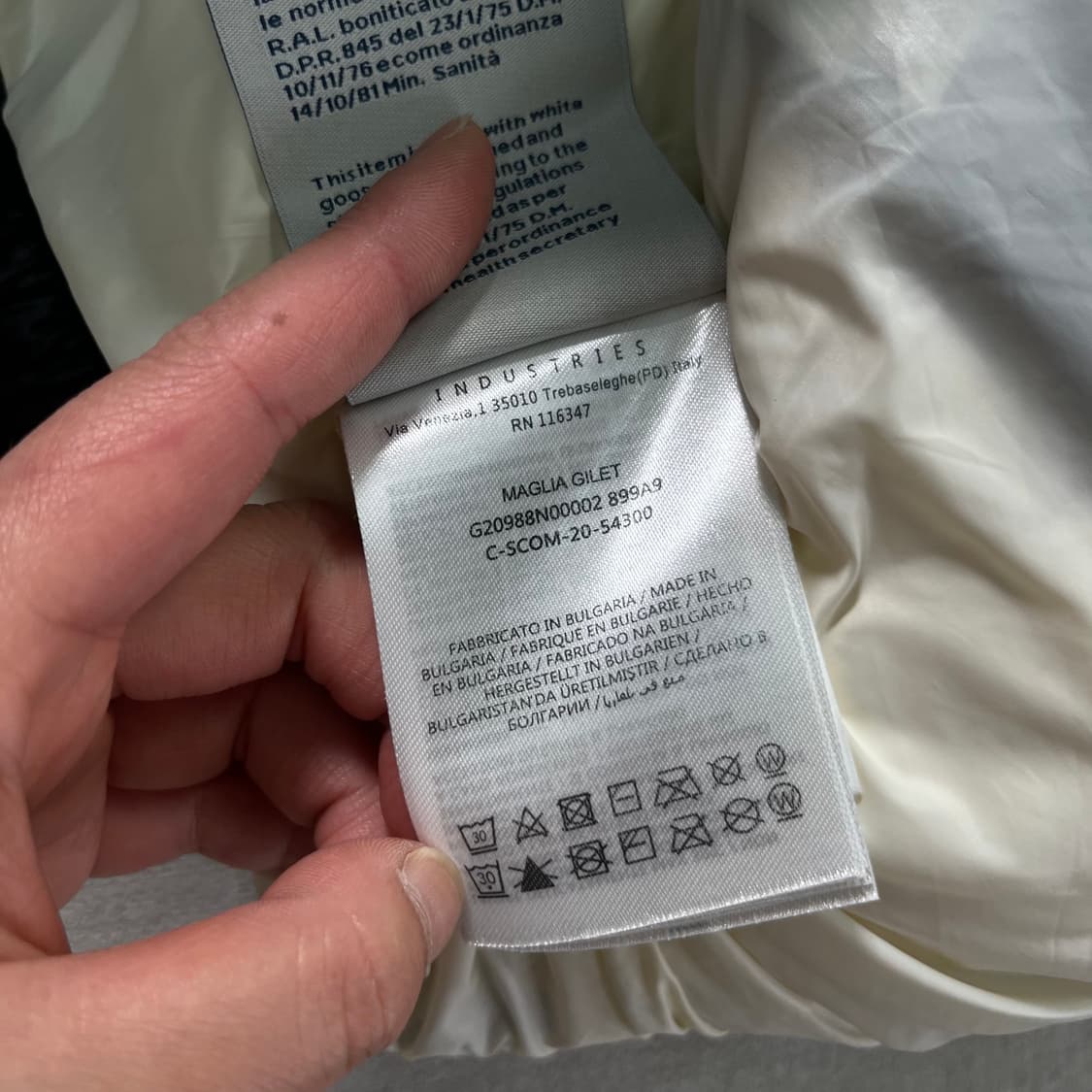 W 100 몽클레어 25FW 패딩 베스트 상품이미지7