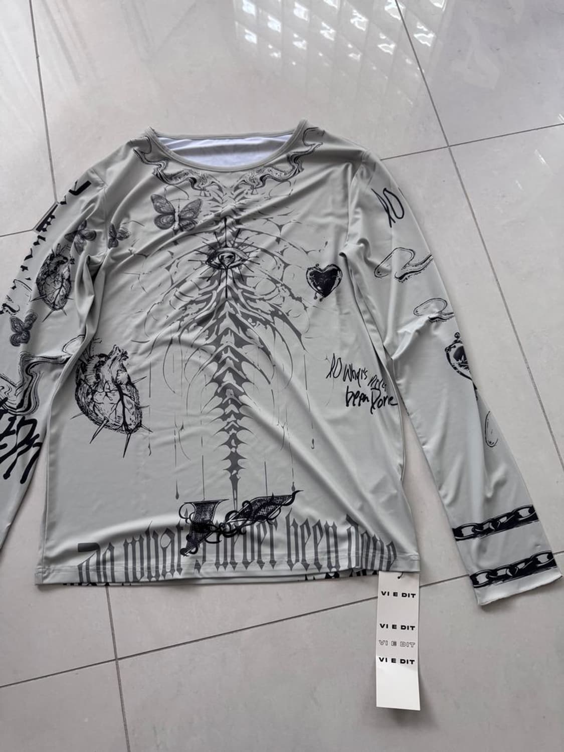 SECOND SKIN LONG SLEEVES 두 번째 피부 롱슬리브 상품이미지1