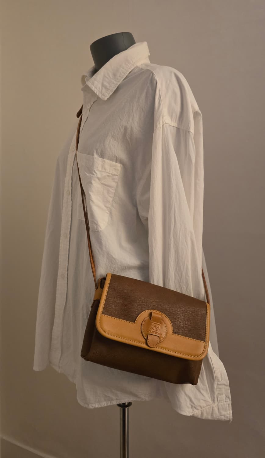 Courreges 꾸레쥬 빈티지 레더 크로스백 상품이미지2