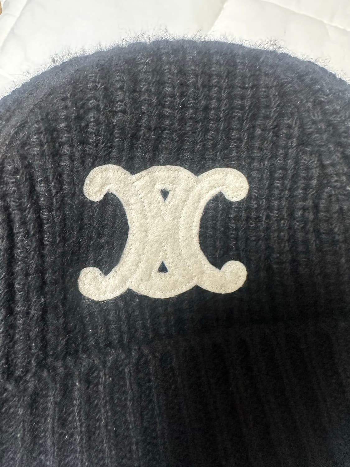 셀린느 트리옹페 캐시미어 비니 상품이미지2