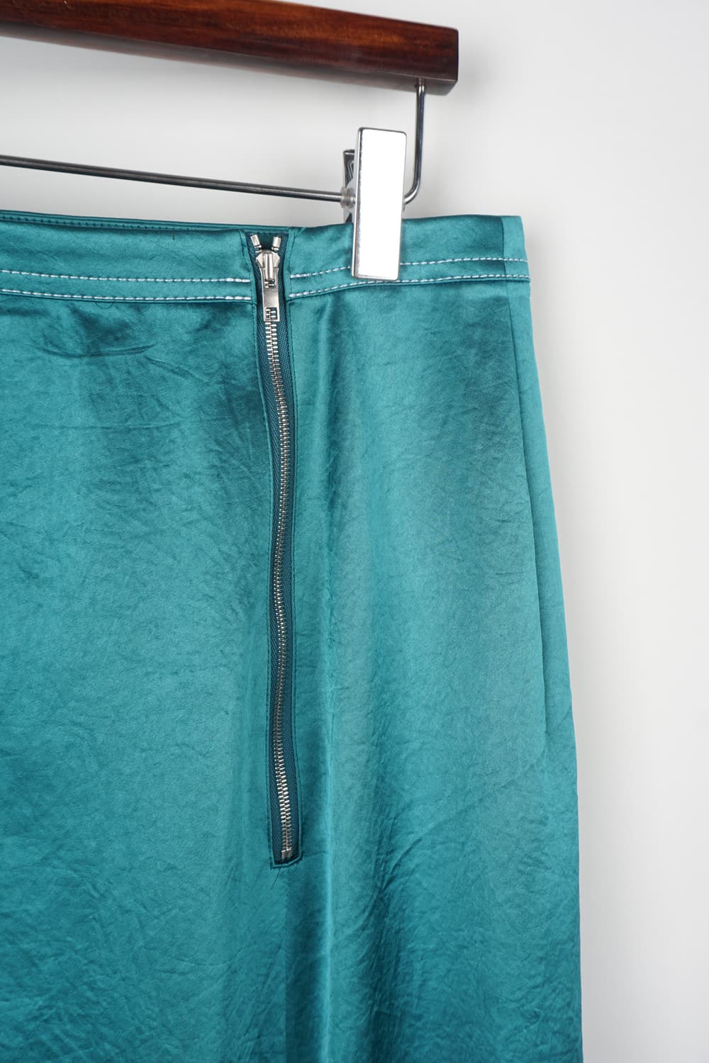  TOMORROWLAND satin long skirt  상품이미지6