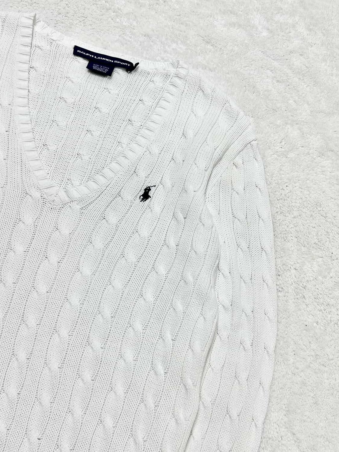 폴로 화이트 브이넥 케이블니트 상품이미지6
