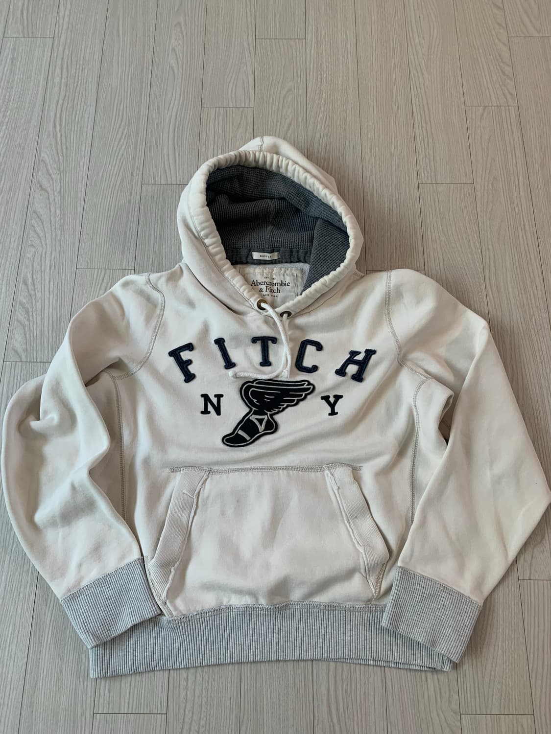 아베크롬비 화이트 로고 후드티 상품이미지1