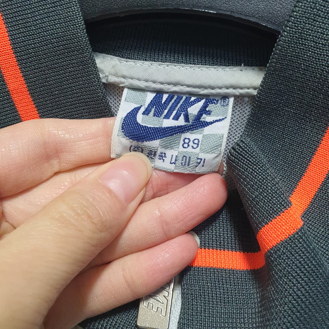 나이키 한국 나이키 인터내셔널 윈드브레이커 바람막이   상품이미지4