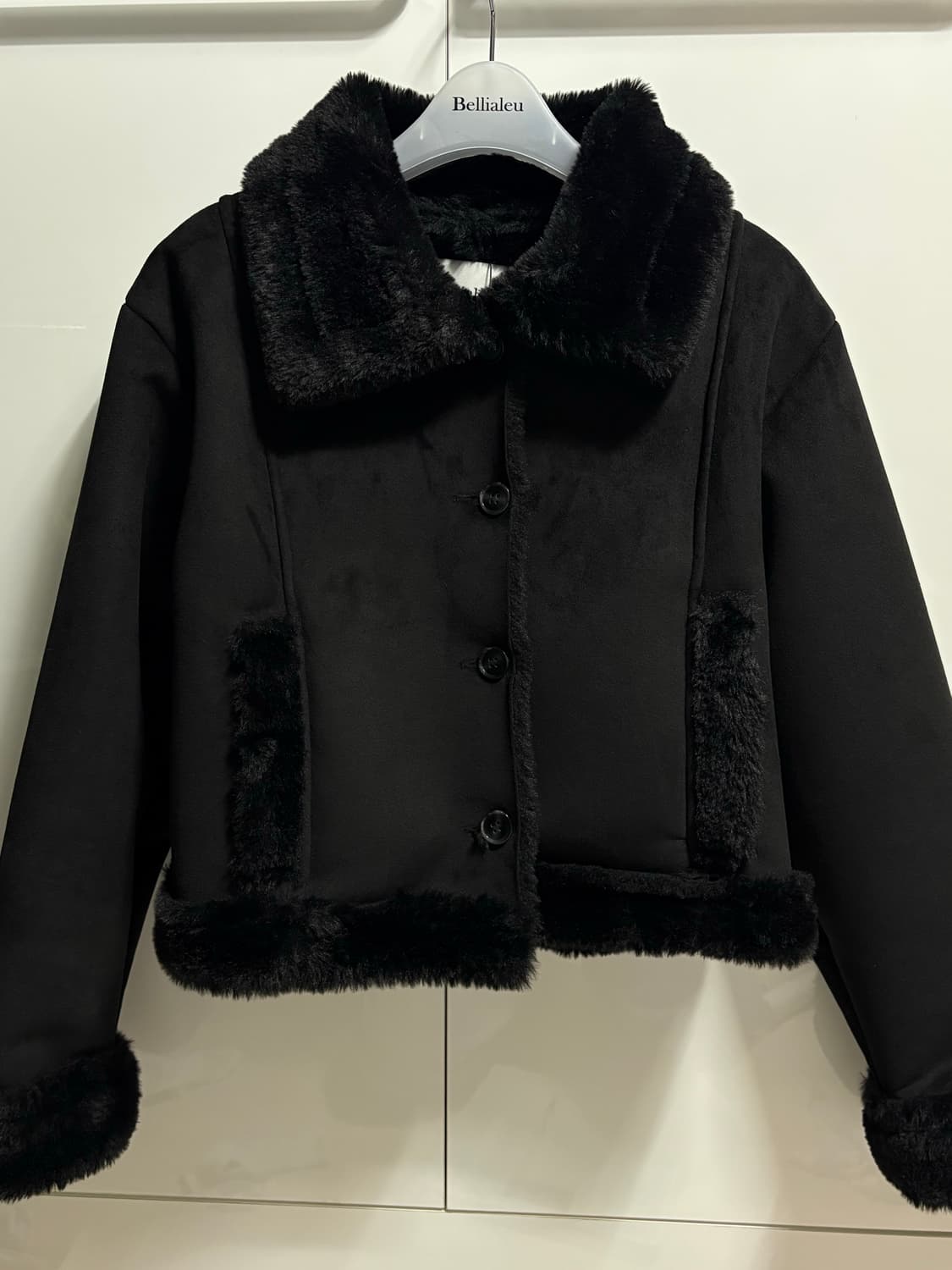 [품절] 벨리아르 버니 셔링 코트 무스탕 블랙 상품이미지2