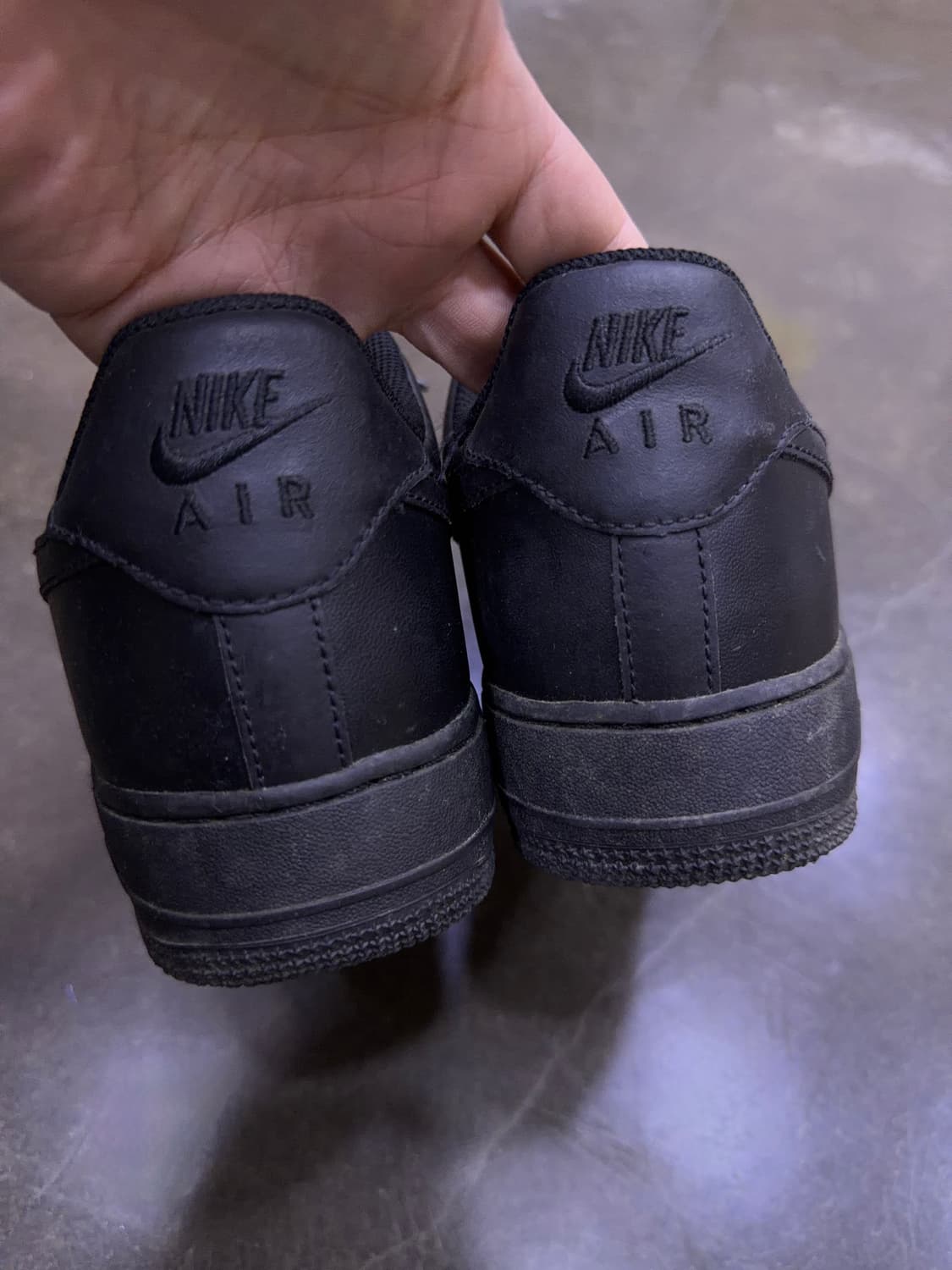 나이키 에어포스 1 07 트리플블랙 로우 265 상품이미지8