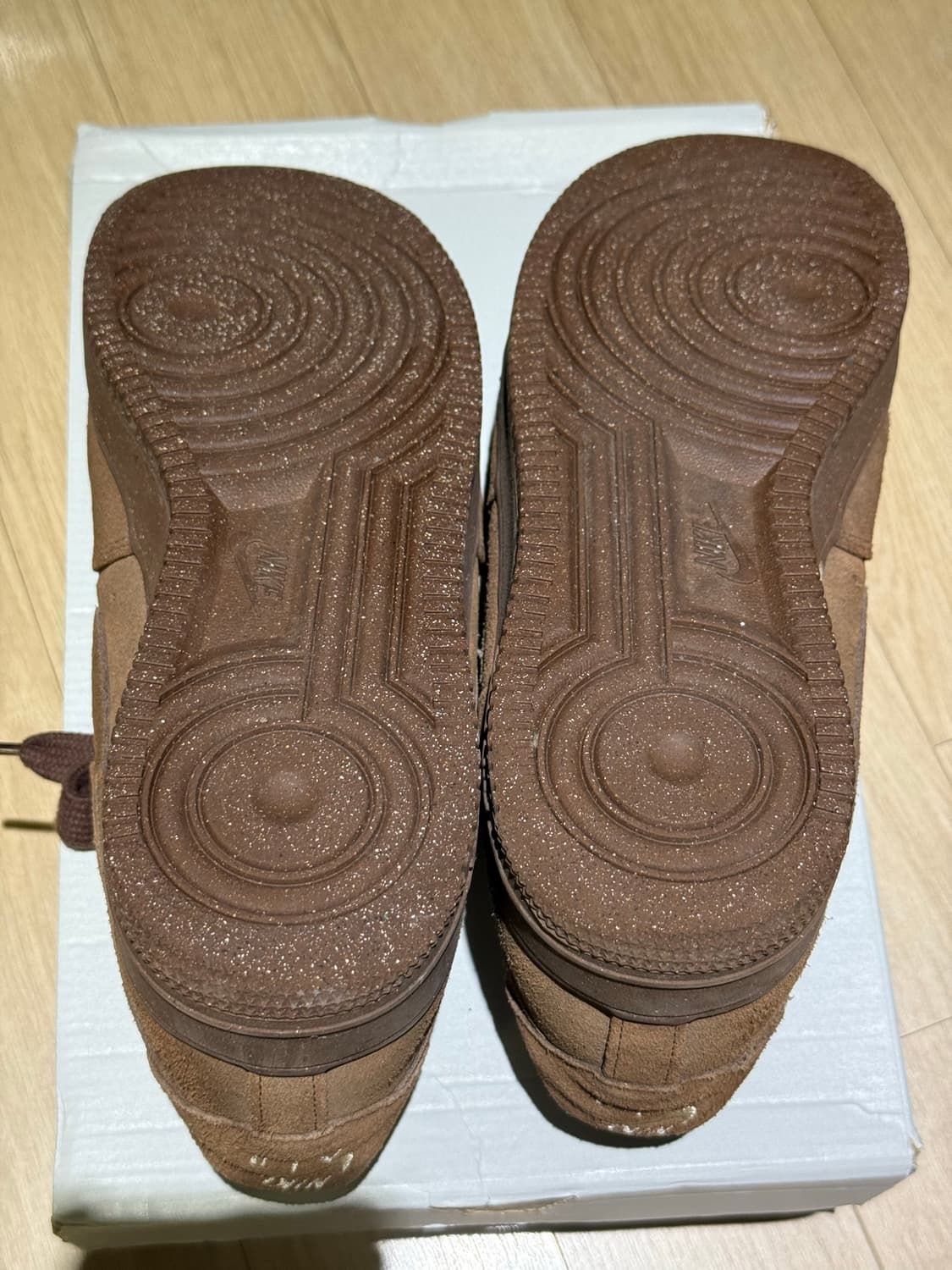 나이키 에어포스 카카오 와우 w300 풀박 상품이미지6