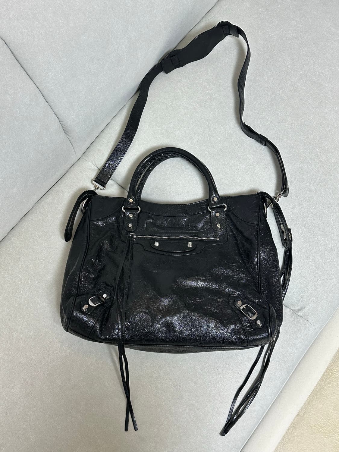 [A+ 정품] 발렌시아가 시티 모터백 벨로 블랙 상품이미지8