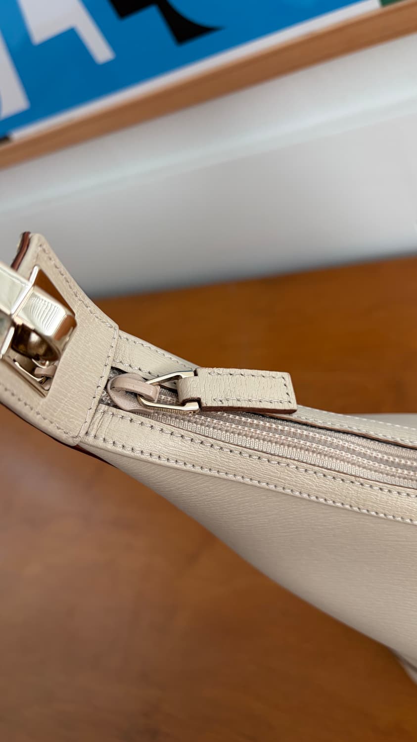 구찌 레더 호보백 상품이미지6