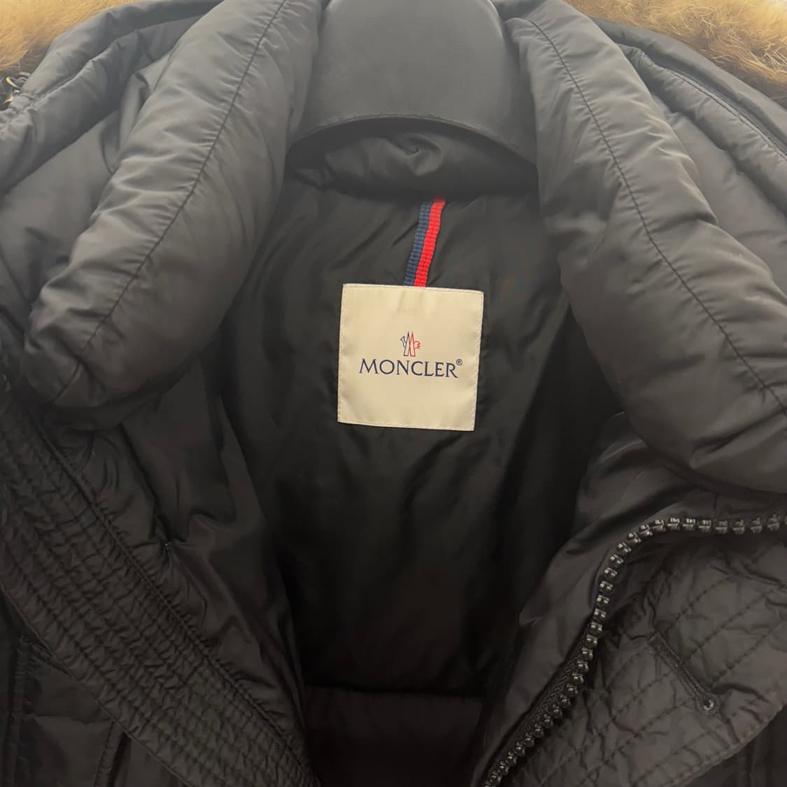 [백화점판/1] 몽클레어 클루니 패딩 블랙 상품이미지4