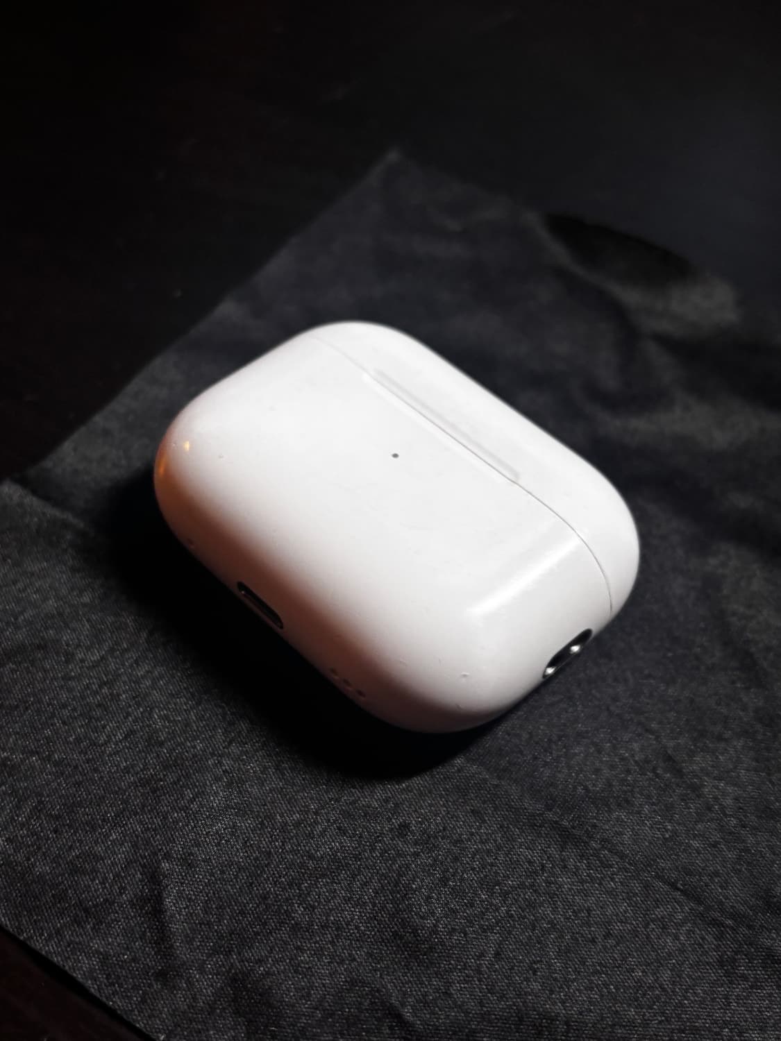 에어팟 프로2 라이트닝 충전 케이스 상품이미지1