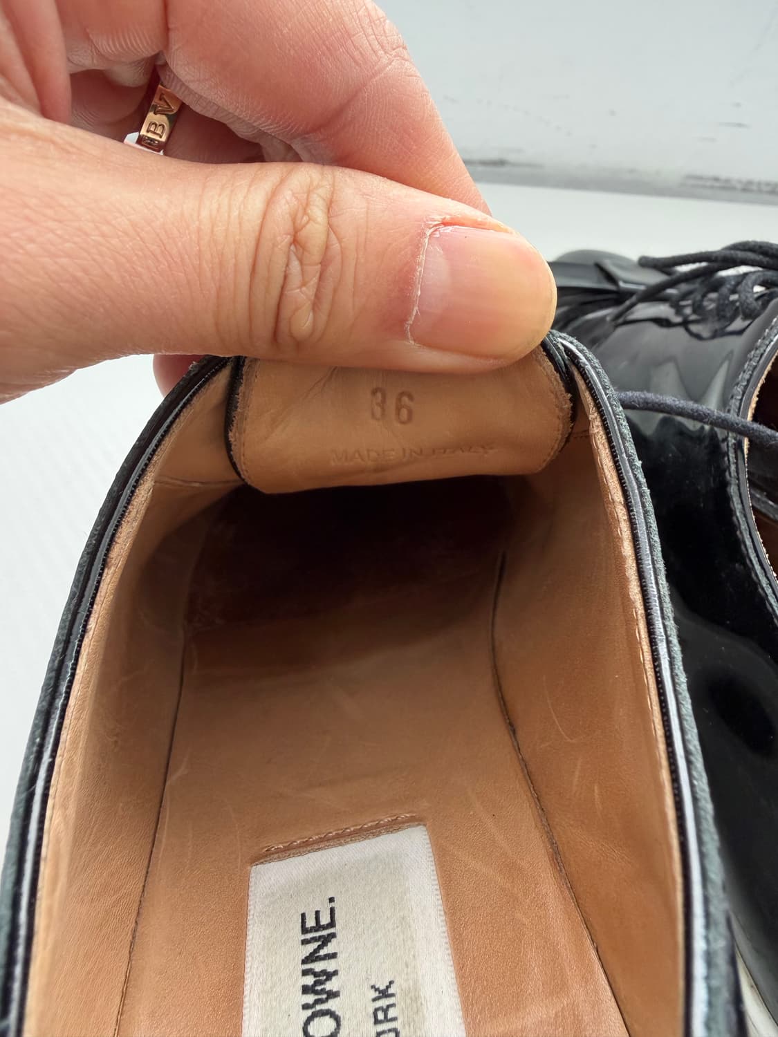 정품) 톰브라운 여성 블랙 페이턴트 로퍼 구두 36 상품이미지9