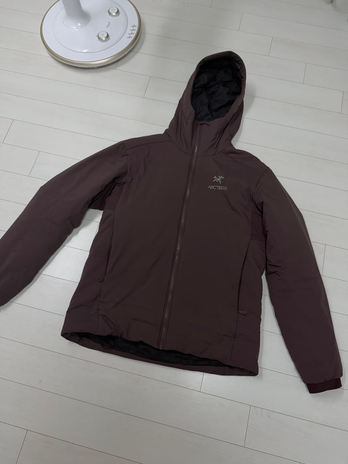 아크테릭스 아톰 AR 후디 피그먼트 M 사이즈  상태 9.8/10  전국 상품이미지1