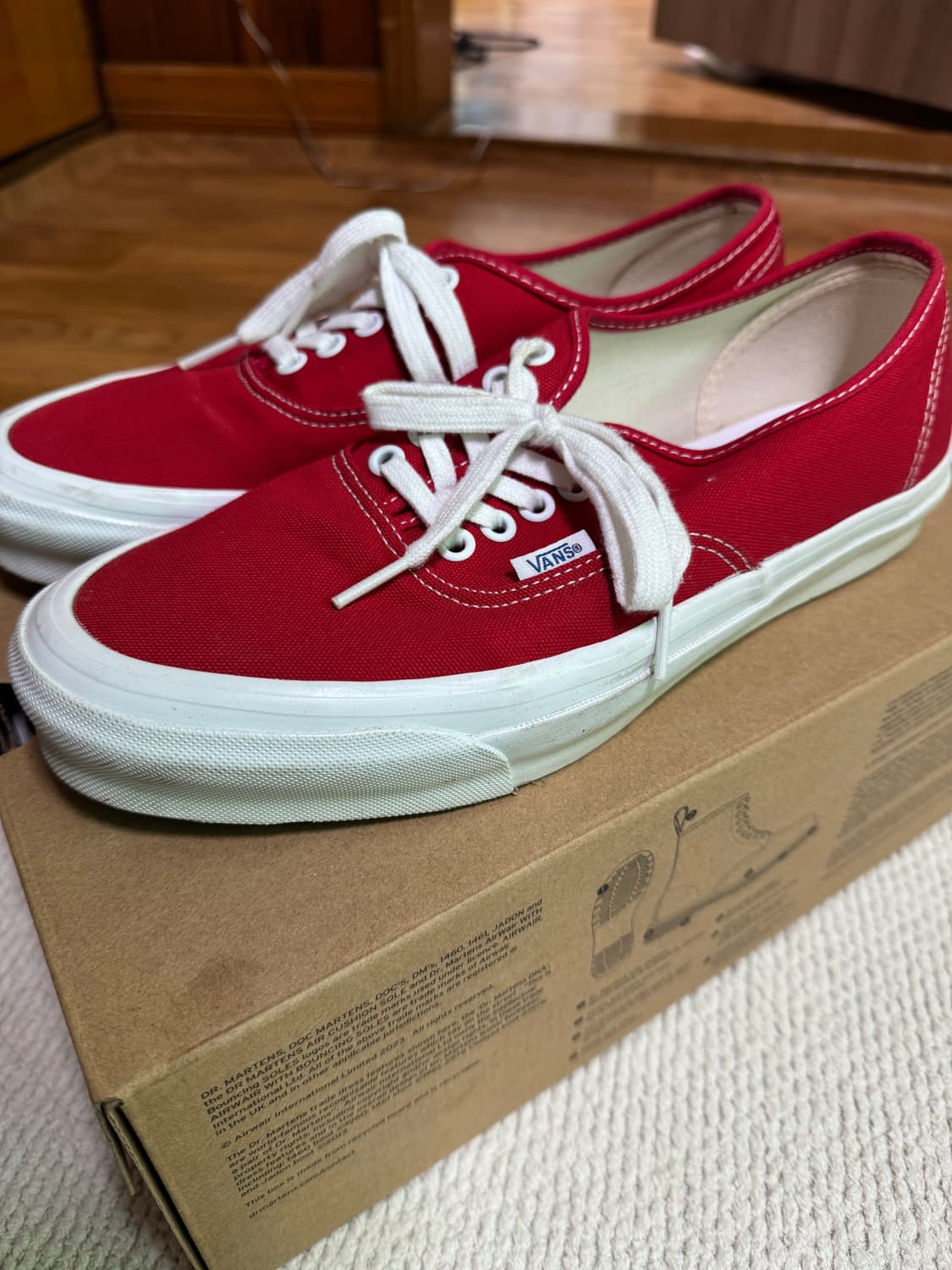 [285] 반스 어센틱 볼트 레드 상품이미지1