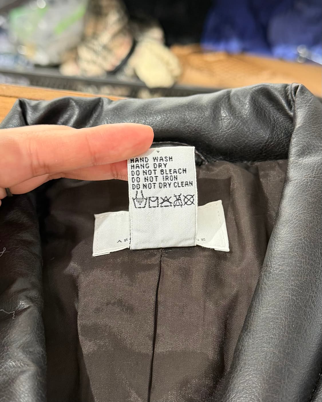 아르마니 익스체인지 다크브라운 레더 패디드 베스트 자켓 상품이미지8