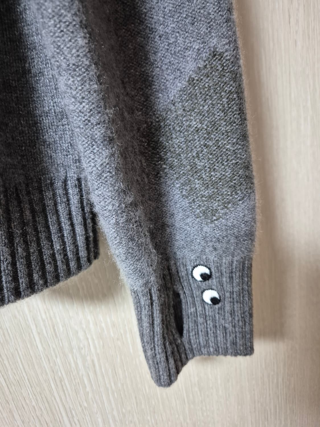 유니클로 안야힌드마치  캐시미어 크루넥 스웨터 캐시니트 라지 상품이미지6