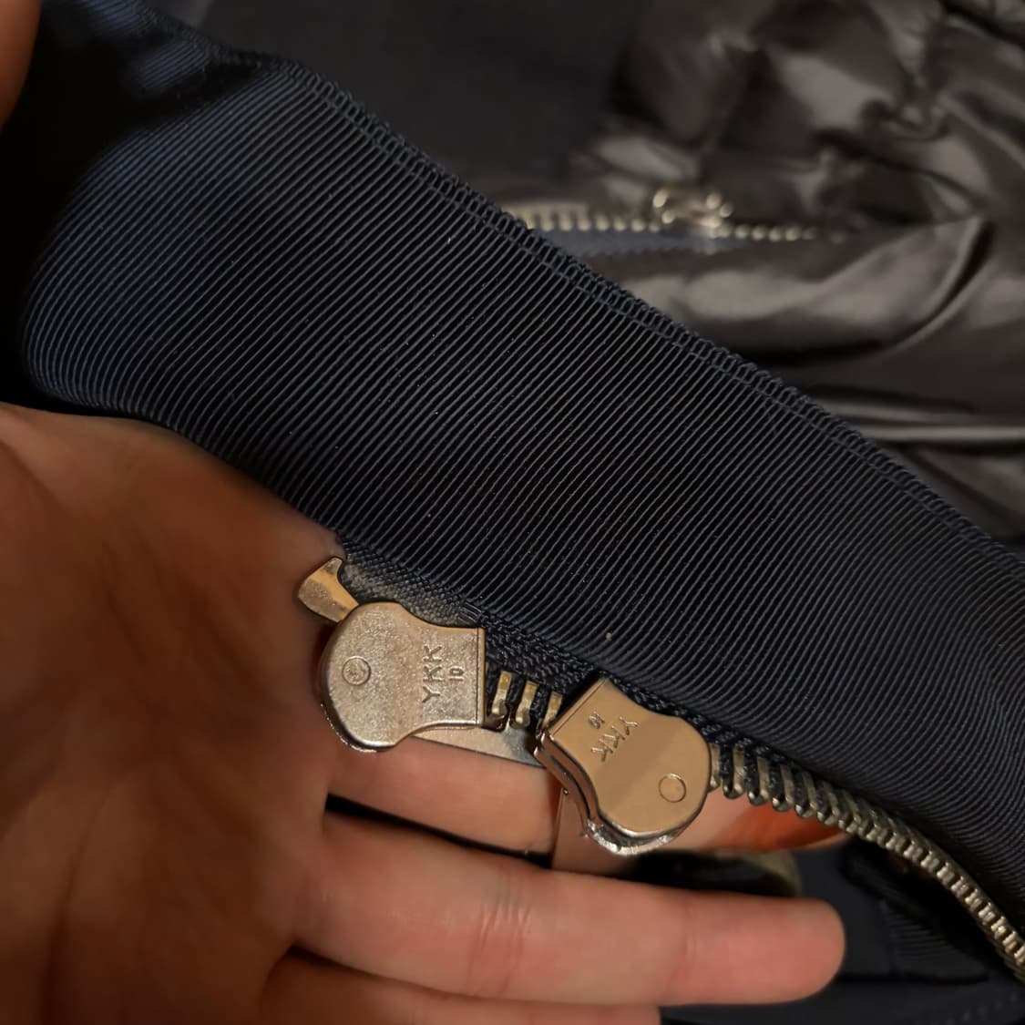 SACAI DOUBLE LAYERED FISHTAIL PARKA 상품이미지9