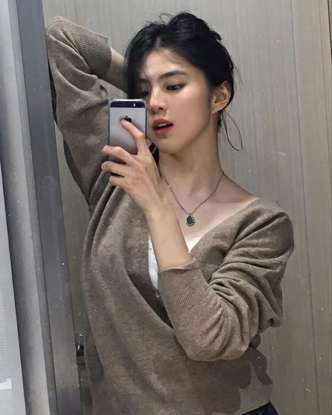 (한소희 폰) 아이폰 SE 32GB 스그 상품이미지1