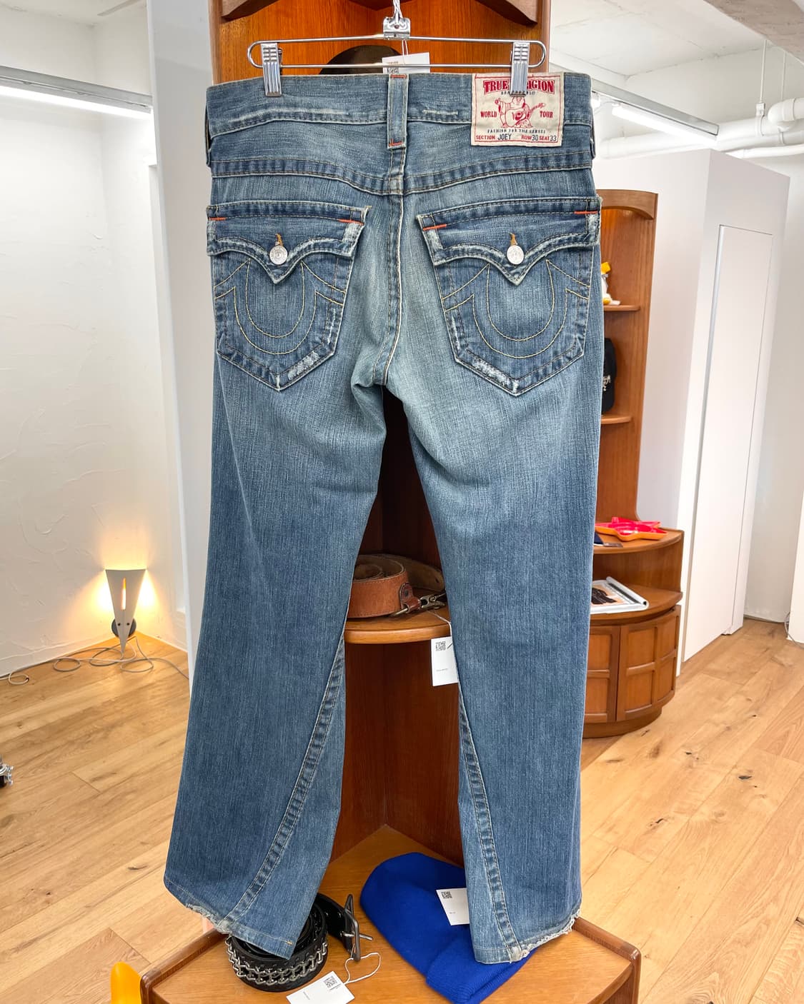 [30] 트루릴리전 부츠컷 데님 팬츠 상품이미지5