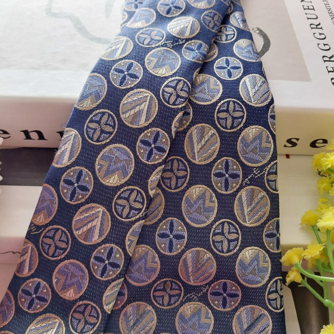 에밀리오 푸치 실크 자카드 넥타이 8.6cm S~A+등급 K1359
 상품이미지2