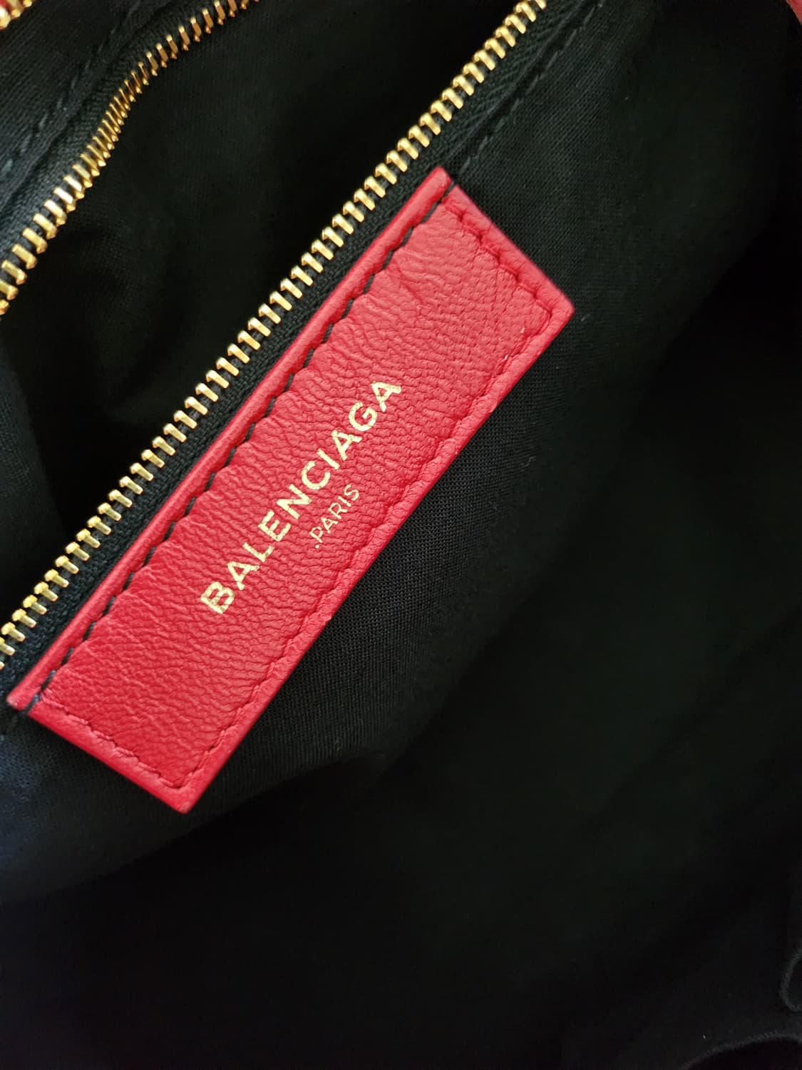 발렌시아가 모터시티백 미듐 메탈릭엣지 레드 상품이미지7