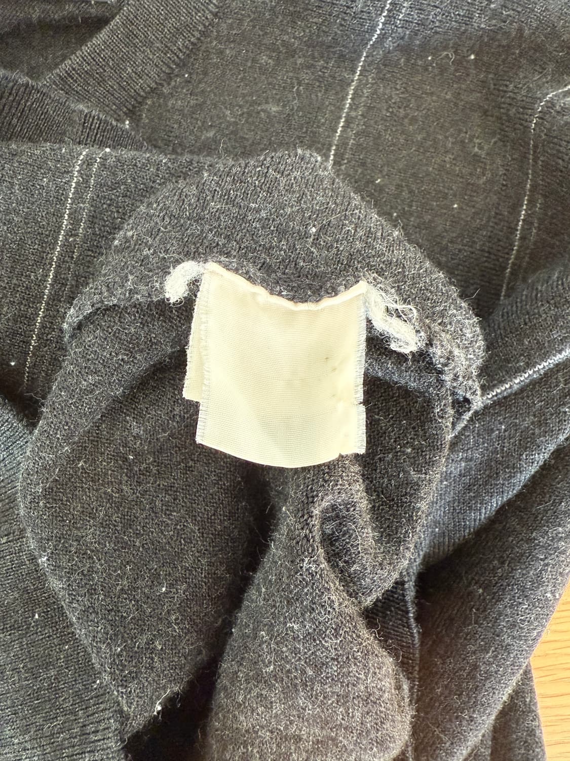 입생로랑(YSL) 브이넥 니트 상품이미지7