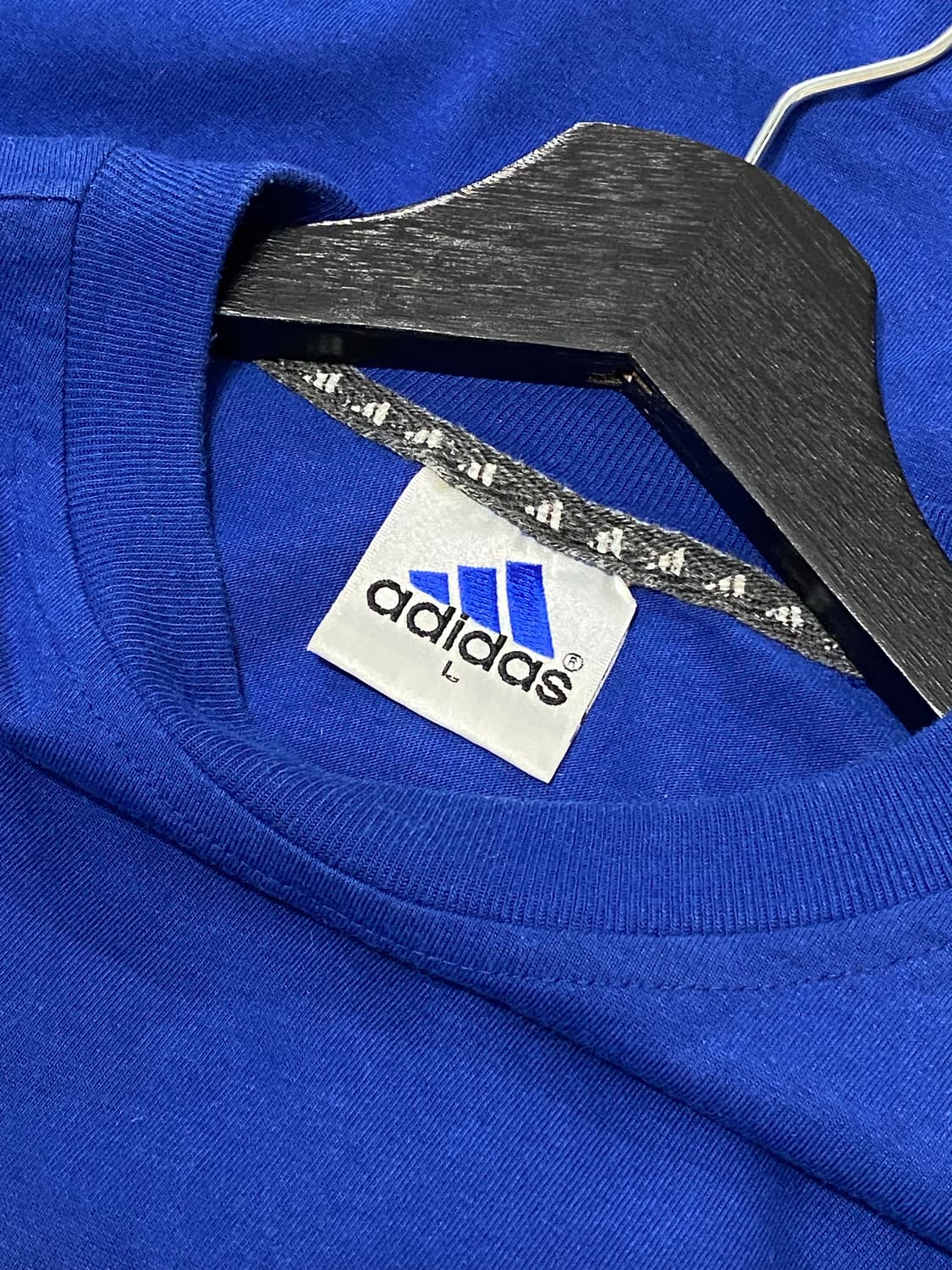 Adidas 삼선 레드 로고 디테일 반팔 티셔츠 상품이미지7