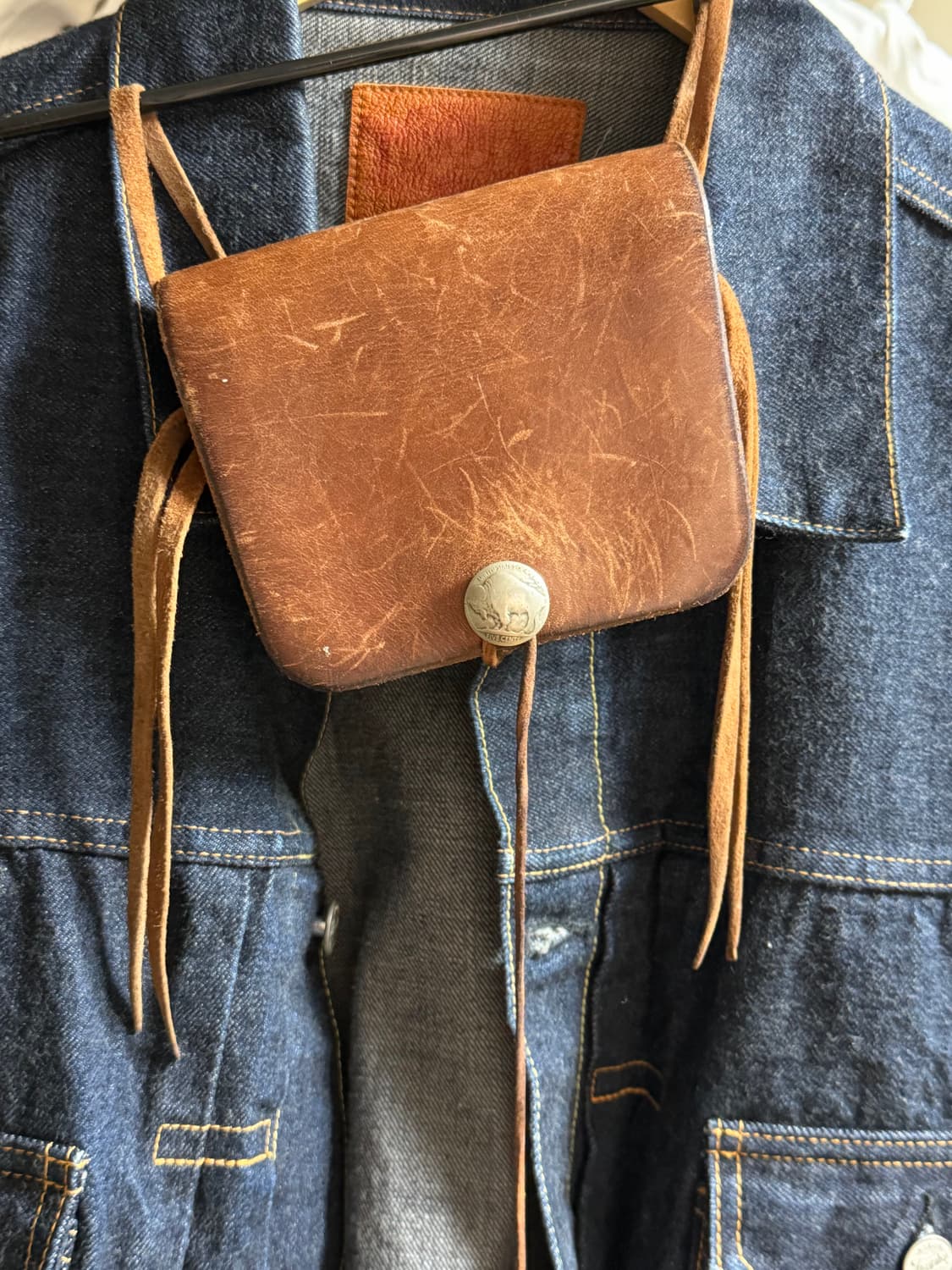 고로스 다크 브라운 벨트루프 메디슨백 S 상품이미지1