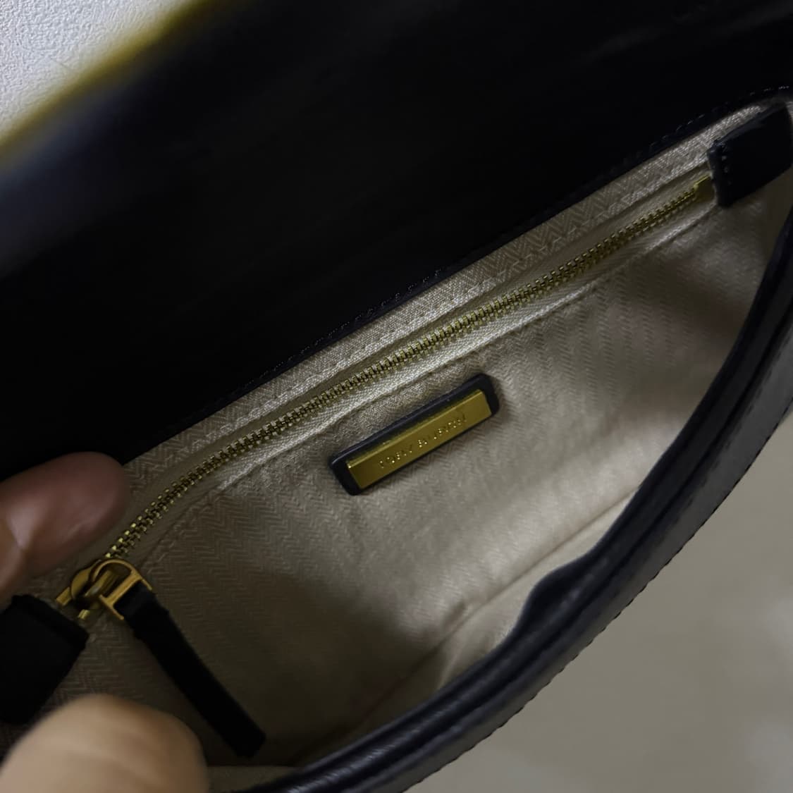 토리버치 로고 여성 클러치백 상품이미지8