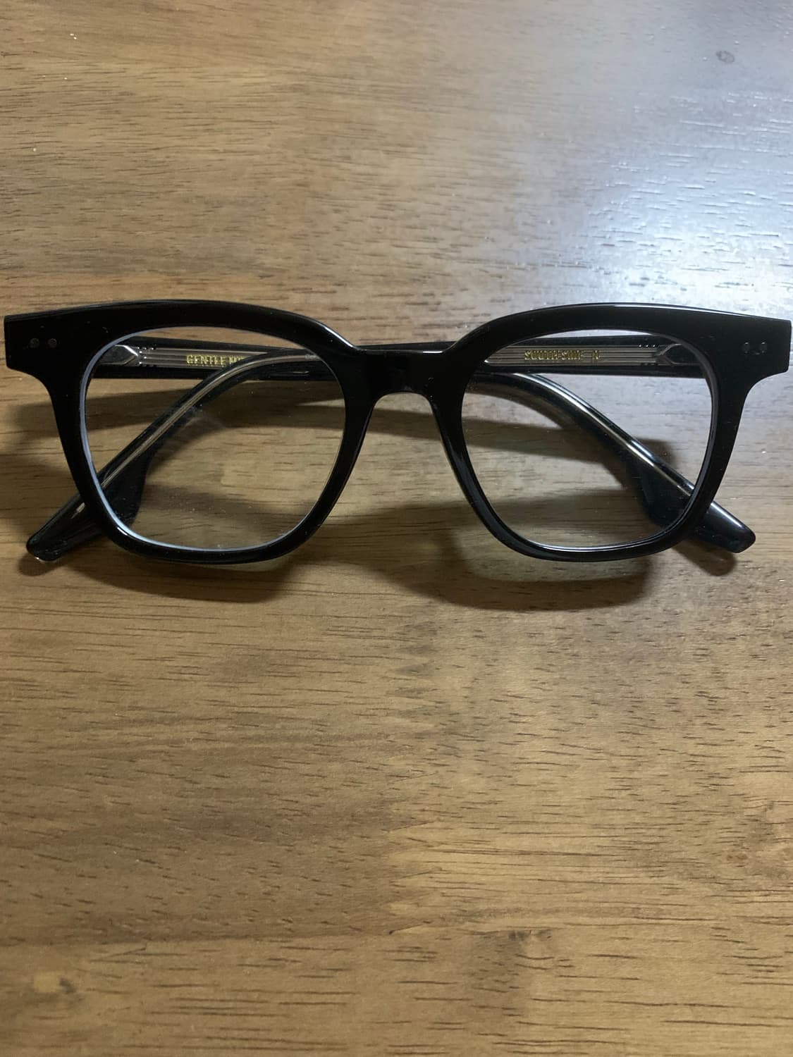 젠틀몬스터 사우스 사이드팝니다!! 상품이미지1