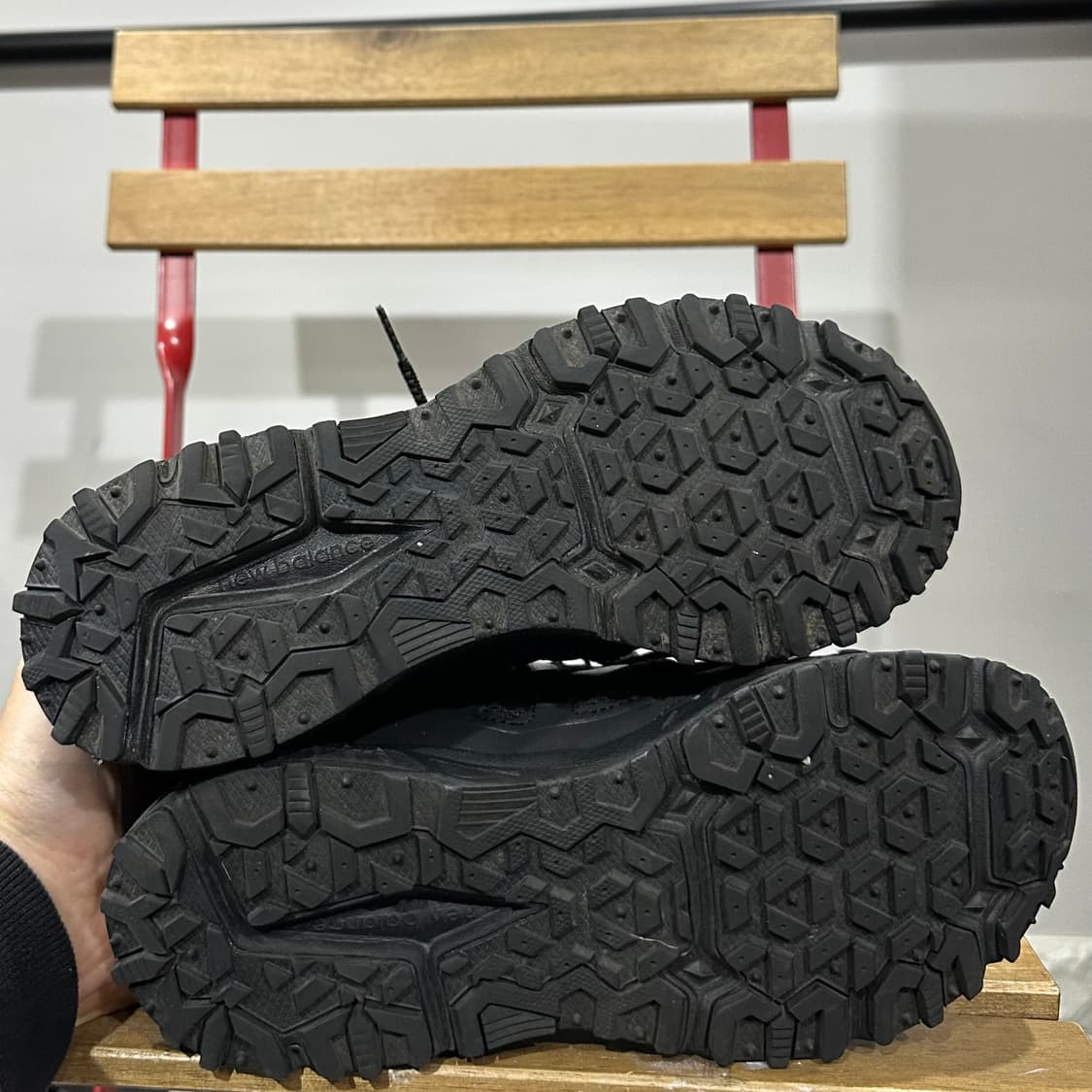 235) 뉴발란스 운동화 여성 여자 신발  410 V5 트레일화 상품이미지6