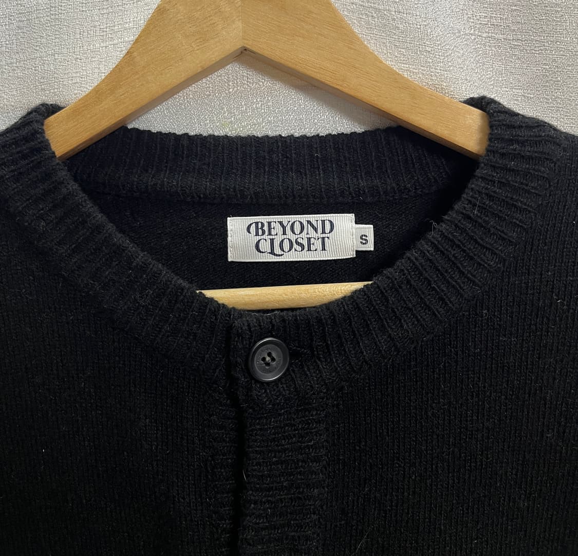 비욘드 클로젯 자수 유넥 오버핏 울 가디건 S 상품이미지4