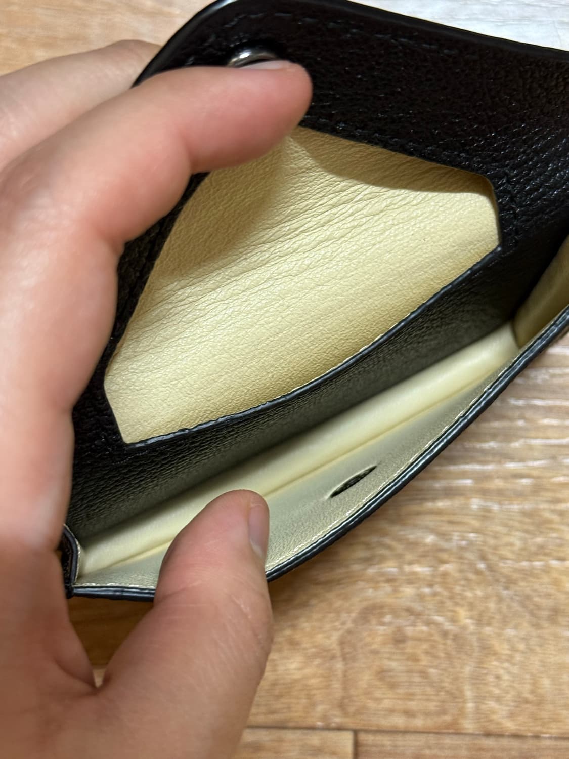 르메르 엔벨롭 지갑 상품이미지4