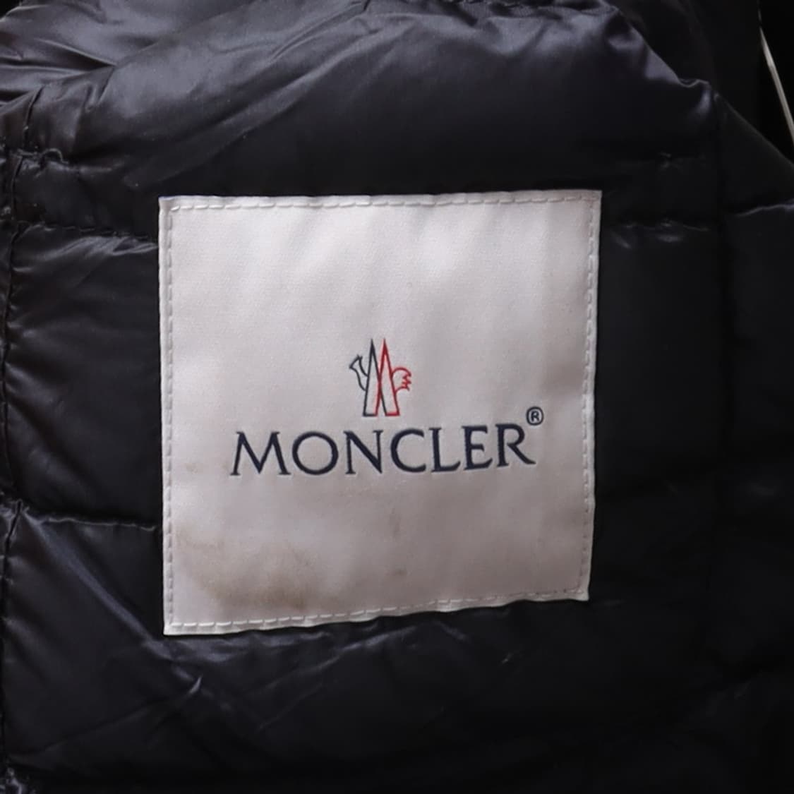 몽클레어 Moncler Lightweight Padded Coat 상품이미지8