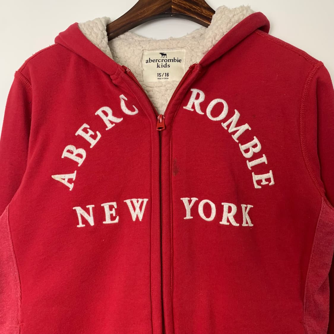 아베크롬비 y2k 와투케 양털 레드 후드집업 상품이미지4
