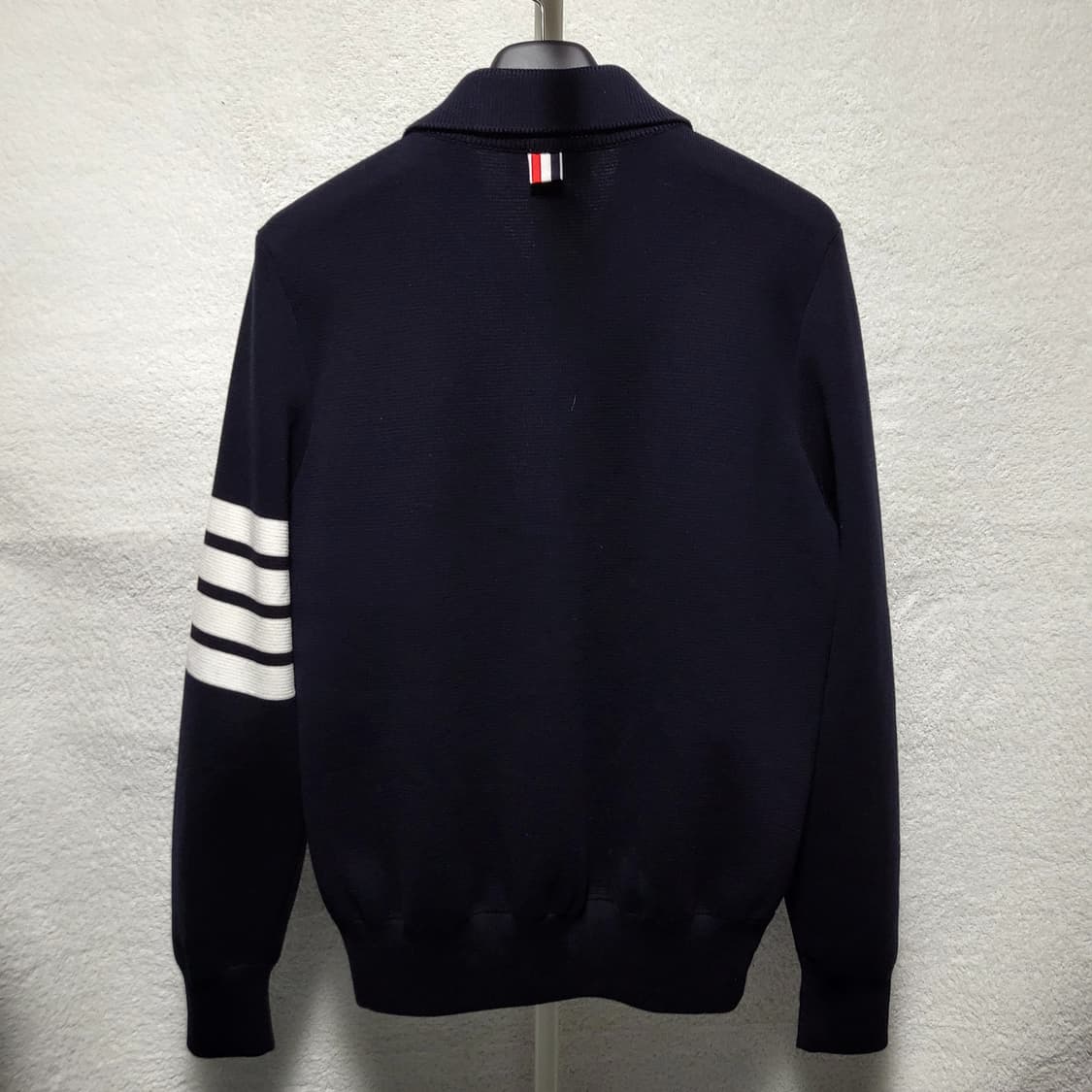 [새상품급] 2 / 톰브라운 밀라노 스티치 금장 봄버 자켓  상품이미지2