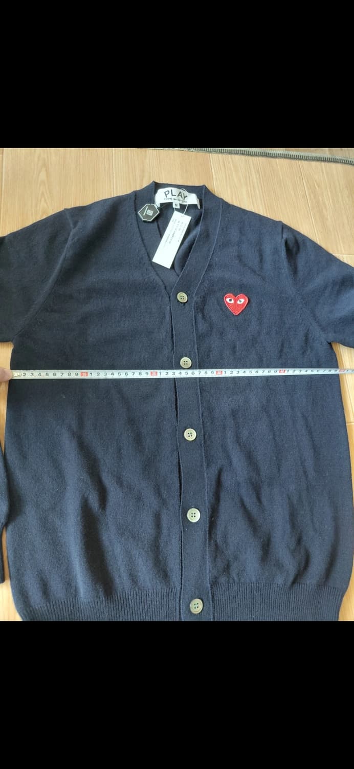 크림에서 방금 받은 꼼데가르송 가디건 네이비 M사이즈 상품이미지4