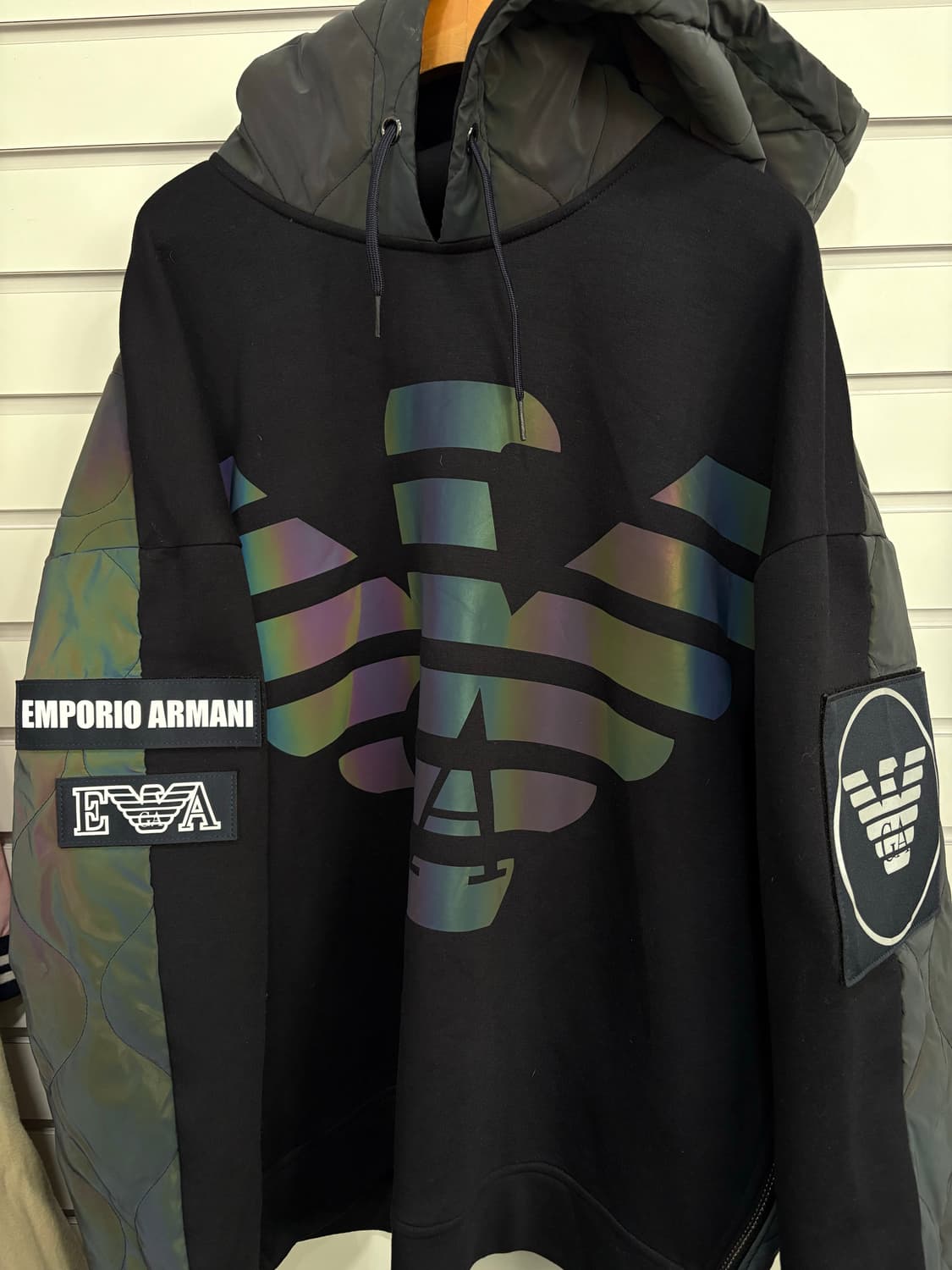 엠포리오 아르마니 블랙 리플렉티브 후드 패딩 105-110 상품이미지1