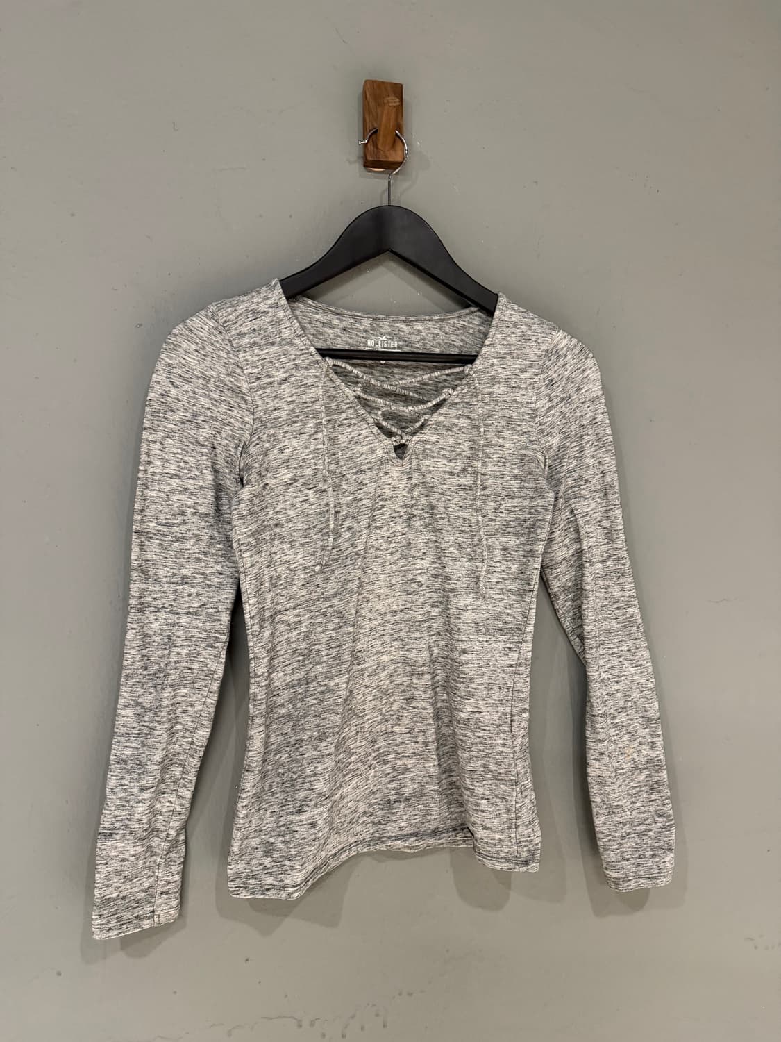 Hollister eyelet detail long sleeve 상품이미지6