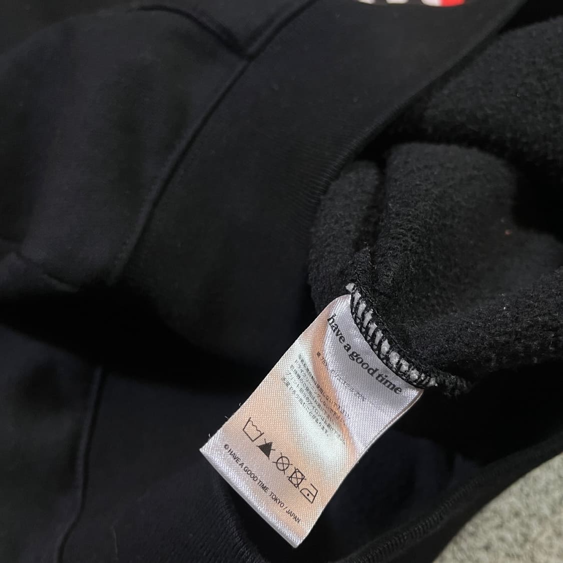 해브어굿타임 빅로고 후드티 상품이미지4