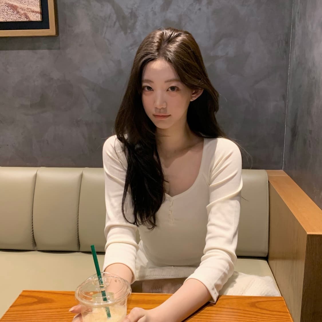 제니오 벨라 7부 버튼티 (아이보리) 상품이미지1