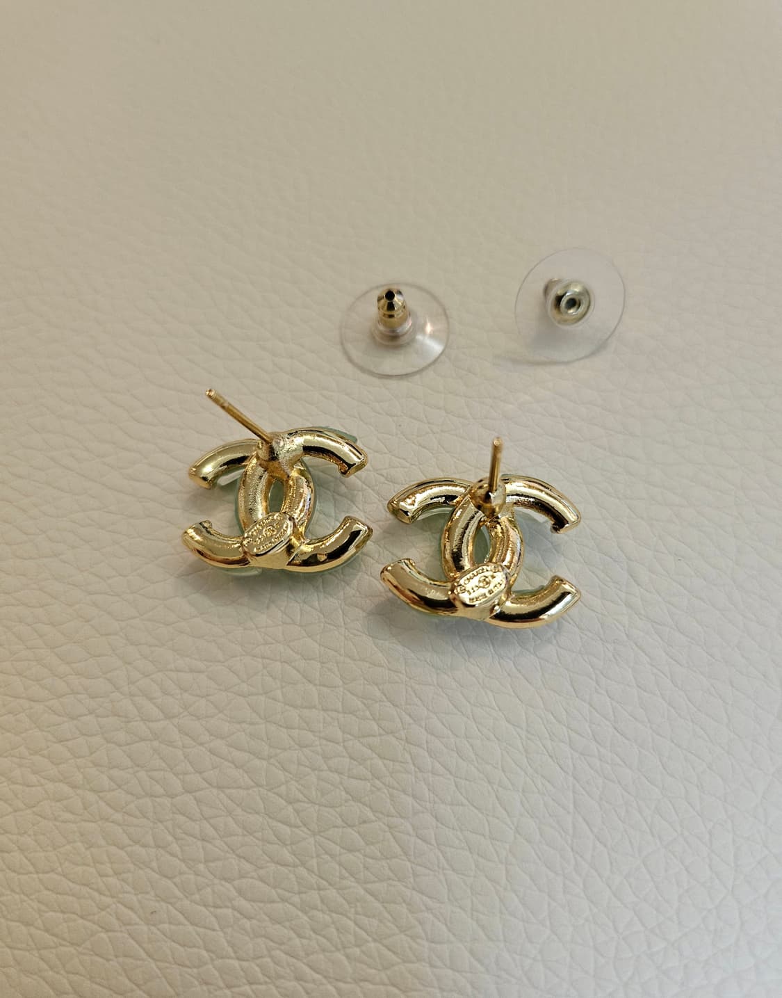 샤넬 호마이카 CC로고 그린 귀걸이 업사이클링 상품이미지5